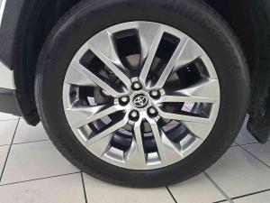 Toyota RAV4 2.0 VX - Image 13