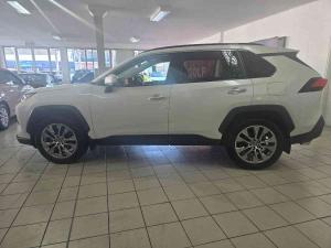 Toyota RAV4 2.0 VX - Image 4