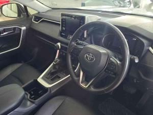 Toyota RAV4 2.0 VX - Image 9