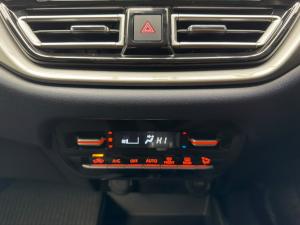 Suzuki Baleno 1.5 GLX auto - Image 13