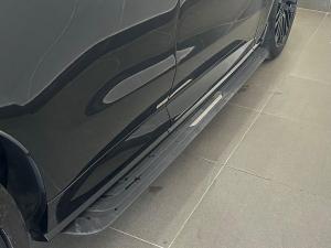 Land Rover Range Rover Sport P635 SV Black - Image 18