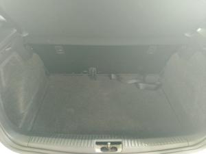 Volkswagen Polo Vivo hatch 1.4 Comfortline - Image 11