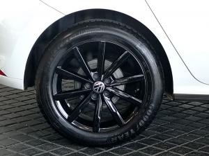 Volkswagen Polo Vivo hatch 1.4 Comfortline - Image 22