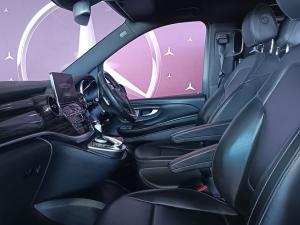 Mercedes-Benz V-Class V250d Avantgarde AMG Line - Image 14