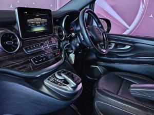 Mercedes-Benz V-Class V250d Avantgarde AMG Line - Image 15