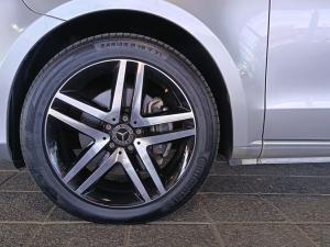 Mercedes-Benz V-Class V250d Avantgarde AMG Line - Image 3