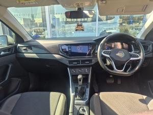 Volkswagen Polo hatch 1.0TSI Life auto - Image 15