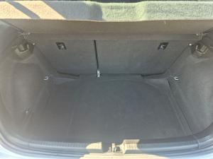 Volkswagen Polo hatch 1.0TSI Life auto - Image 21