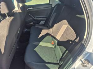 Volkswagen Polo hatch 1.0TSI Life auto - Image 22