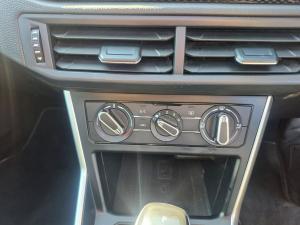 Volkswagen Polo hatch 1.0TSI Life auto - Image 25