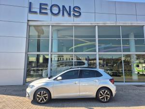 Volkswagen Polo hatch 1.0TSI Life auto - Image 4