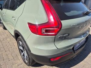 Volvo XC40 B4 Plus Dark - Image 11