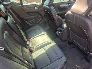 Volvo XC40 B4 Plus Dark - Image 13