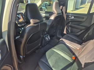 Volvo XC40 B4 Plus Dark - Image 17