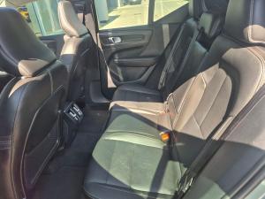 Volvo XC40 B4 Plus Dark - Image 18