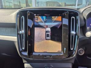 Volvo XC40 B4 Plus Dark - Image 26