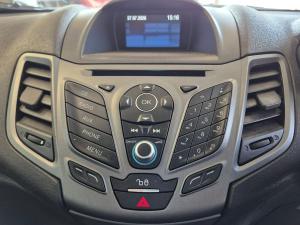 Ford Fiesta 5-door 1.4 Ambiente (aircon+audio) - Image 12