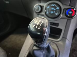 Ford Fiesta 5-door 1.4 Ambiente (aircon+audio) - Image 13