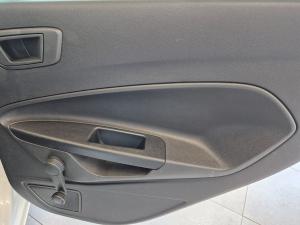 Ford Fiesta 5-door 1.4 Ambiente (aircon+audio) - Image 17