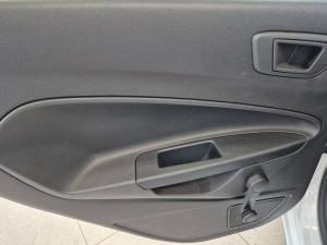 Ford Fiesta 5-door 1.4 Ambiente (aircon+audio) - Image 20