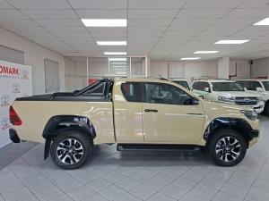 Toyota Hilux 2.8GD-6 Xtra cab Legend 55 - Image 3