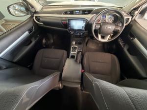 Toyota Hilux 2.8GD-6 double cab Raider auto - Image 6