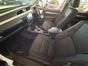 Toyota Hilux 2.8GD-6 double cab Raider auto - Image 7