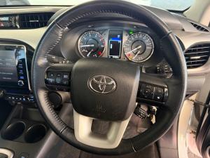 Toyota Hilux 2.8GD-6 double cab Raider auto - Image 8