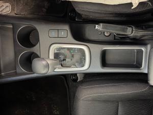 Toyota Hilux 2.8GD-6 double cab Raider auto - Image 12
