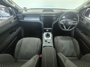 Volkswagen Amarok 2.0TDI double cab Life 4Motion manual - Image 6