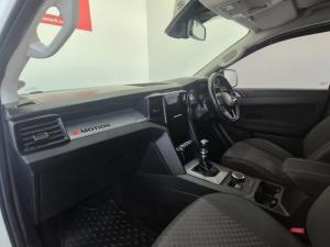 Volkswagen Amarok 2.0TDI double cab Life 4Motion manual - Image 7