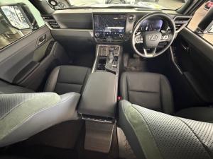 Lexus GX 550 Overtrail - Image 6