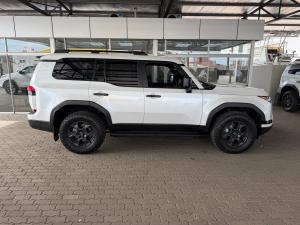 Lexus GX 550 Overtrail - Image 3