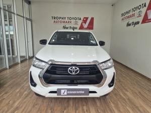Toyota Hilux 2.4GD-6 double cab Raider manual - Image 4