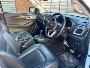 Isuzu D-Max 1.9TD double cab LS auto - Image 7