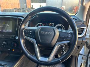 Isuzu D-Max 1.9TD double cab LS auto - Image 8