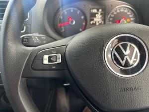 Volkswagen Polo Vivo hatch 1.6 Comfortline auto - Image 9