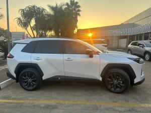 Toyota RAV4 2.5 HEV GX E-Four - Image 3