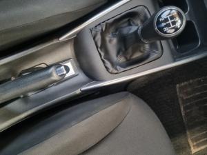 Toyota Starlet 1.5 XR manual - Image 12