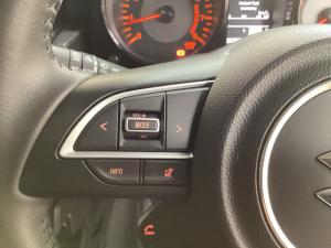 Suzuki Jimny 1.5 GLX AllGrip 5-door manual - Image 9
