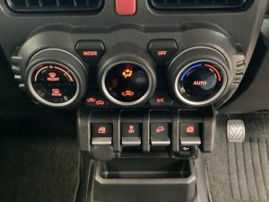 Suzuki Jimny 1.5 GLX AllGrip 5-door manual - Image 15