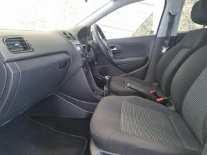 Volkswagen Polo Vivo hatch 1.4 Comfortline - Image 7