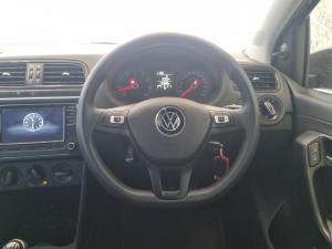 Volkswagen Polo Vivo hatch 1.4 Comfortline - Image 8