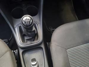 Volkswagen Polo Vivo hatch 1.4 Comfortline - Image 12