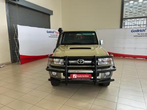 Toyota Land Cruiser 79 4.5D-4D V8 double cab LX - Image 4