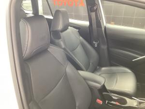 Toyota Corolla Cross 1.8 Hybrid XS - Image 17