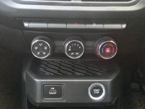 Renault Kiger 1.0 Zen manual - Image 13