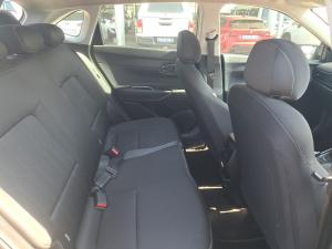Hyundai i20 1.2 Fluid - Image 16