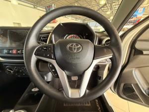 Toyota Vitz 1.0 XR auto - Image 8