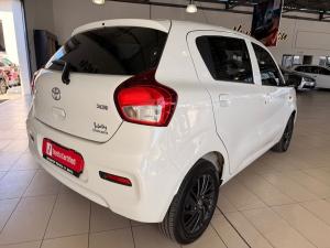 Toyota Vitz 1.0 XR auto - Image 2